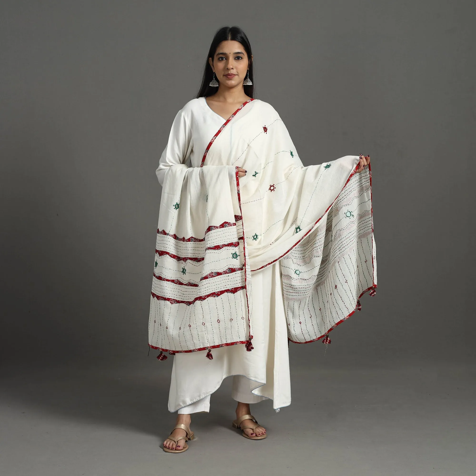 Applique Patchwork Cotton Tagai Kantha Dupatta 56