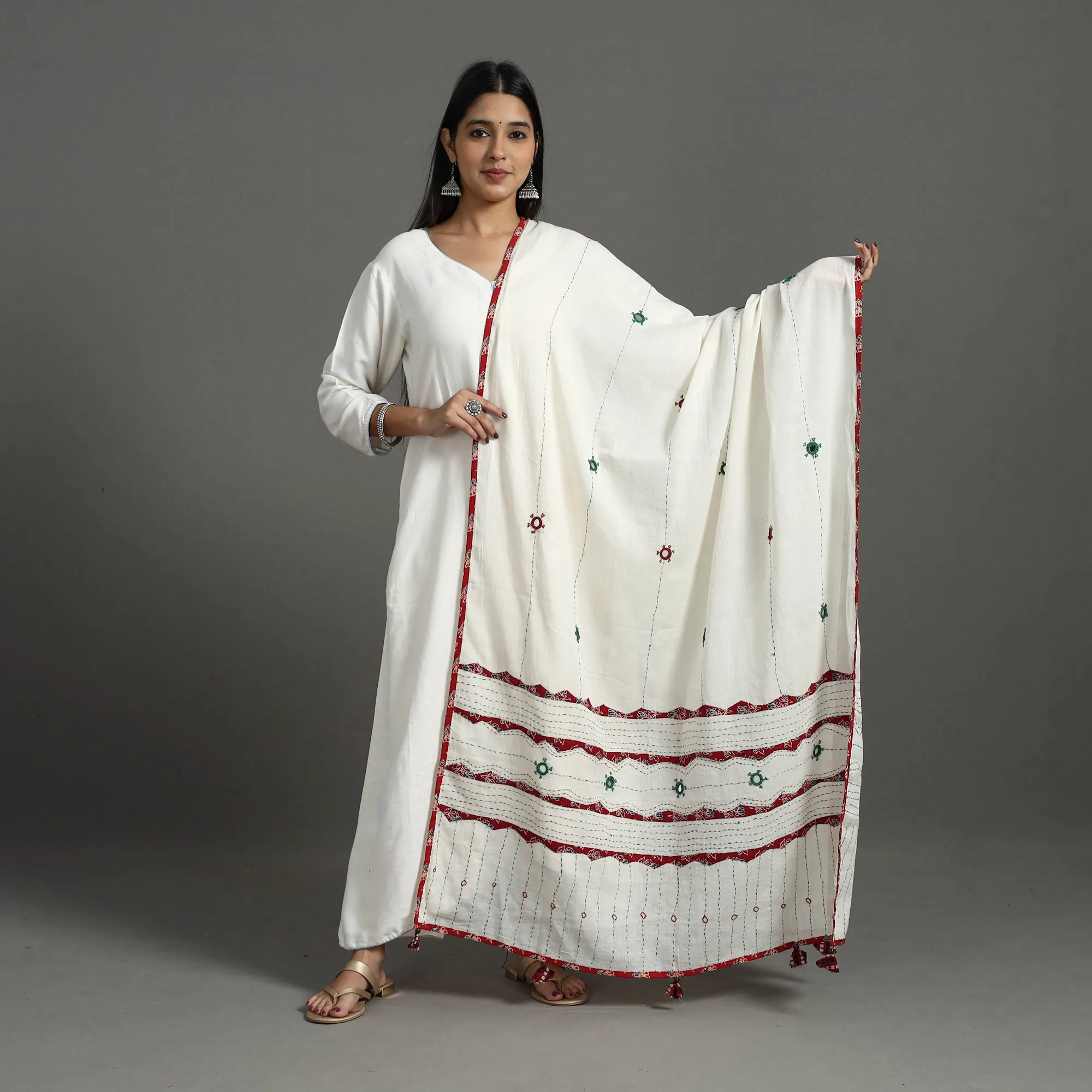 Applique Patchwork Cotton Tagai Kantha Dupatta 56