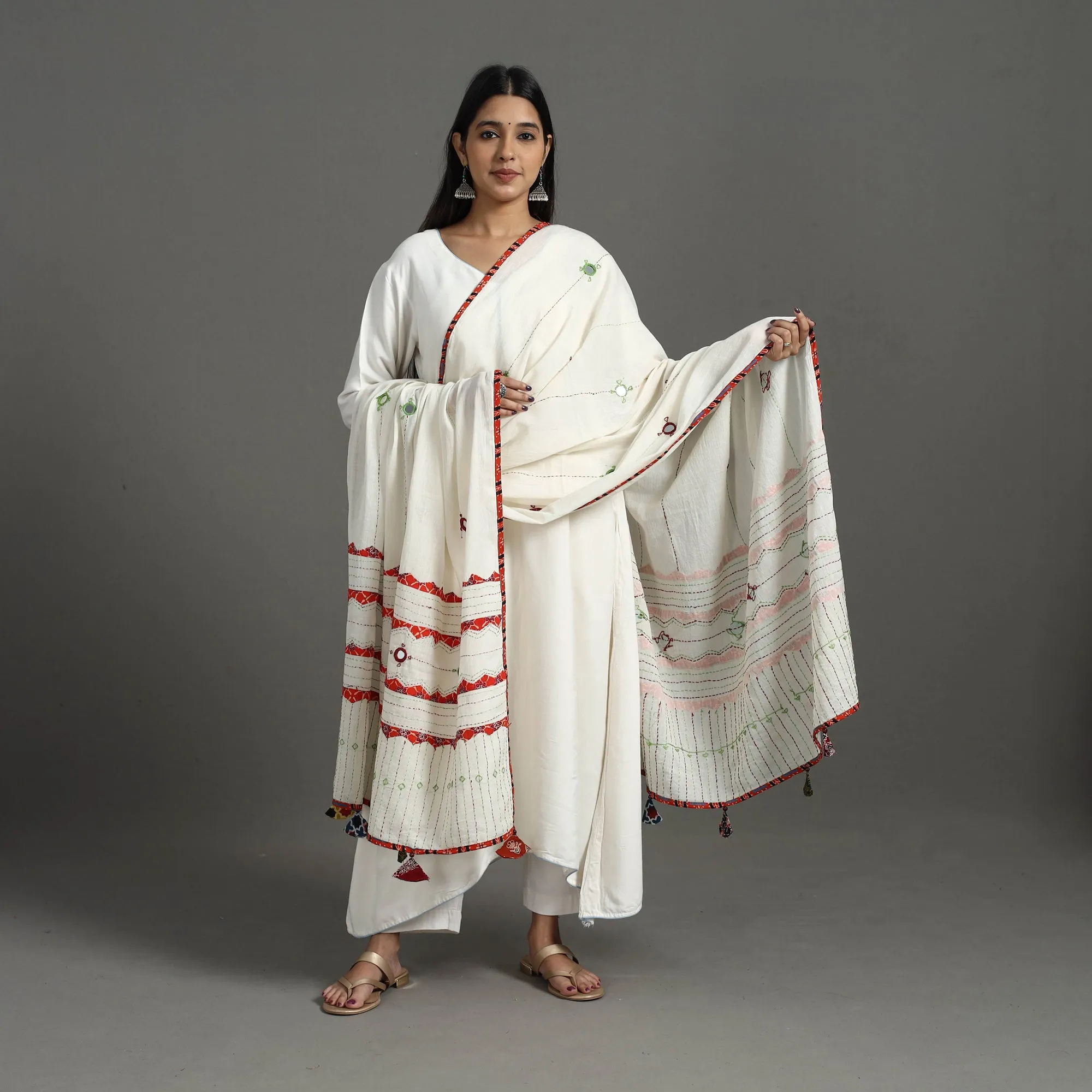 Applique Patchwork Cotton Tagai Kantha Dupatta 64