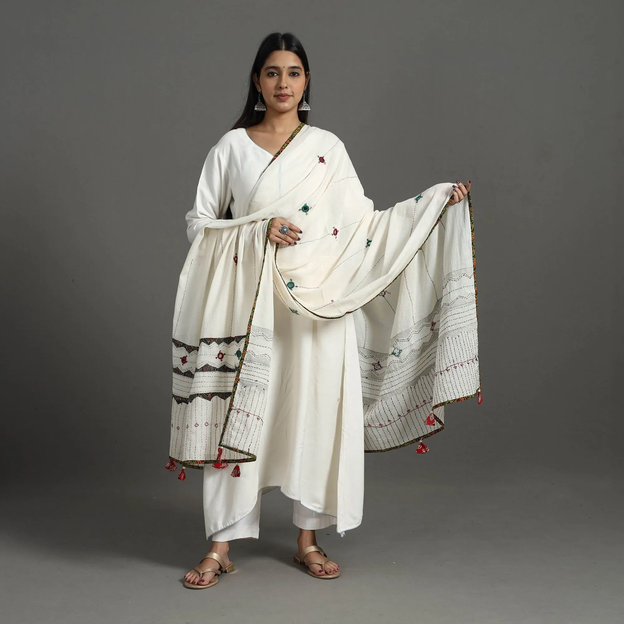 Applique Patchwork Cotton Tagai Kantha Dupatta 69