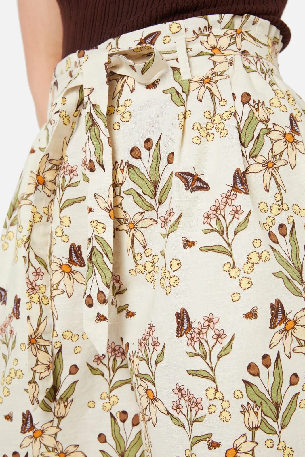 Dreamy Native Short