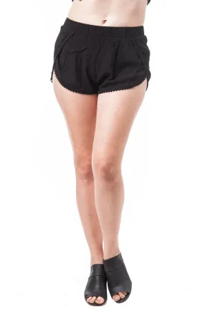 Khanomak Woven Elastic Waist Band Crochet Trim Hem Tulip Shorts